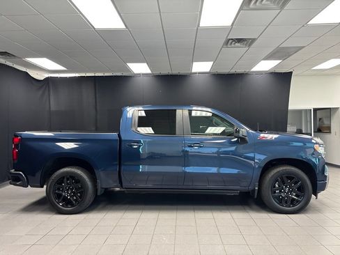 Used 2023 Chevrolet Silverado 1500 RST AWD/4WD image 2