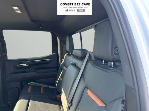 Used 2024 GMC Sierra 1500 AT4 w/ Technology Package image 21