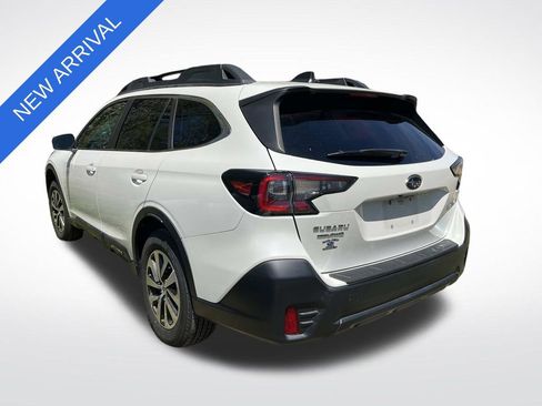 Used 2021 Subaru Outback Premium image 4