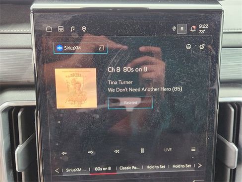 Used 2025 GMC Acadia Elevation image 16