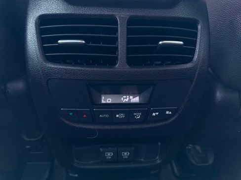 Used 2018 Acura MDX SH-AWD image 25