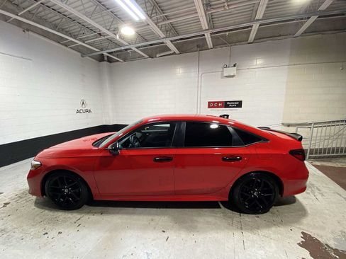 Used 2025 Honda Civic Sport image 3