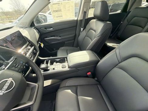 New 2026 Nissan Pathfinder SL w/ SL Premium Package AWD/4WD image 20