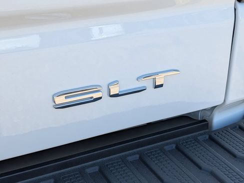 New 2026 GMC Sierra 1500 SLT w/ SLT Premium Plus Package AWD/4WD image 16