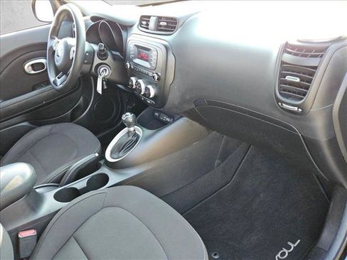 Used 2016 Kia Soul FWD image 20