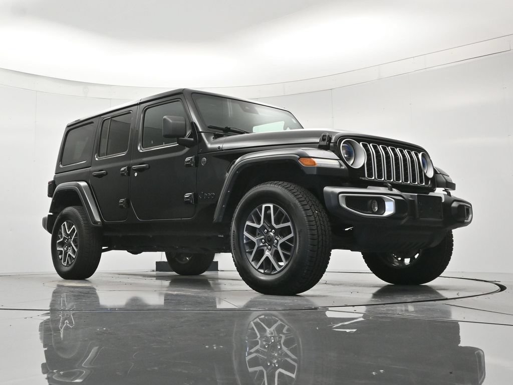 Used 2025 Jeep Wrangler Unlimited Sahara AWD/4WD image 38