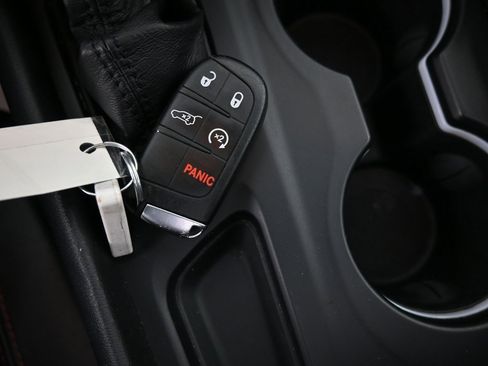 Used 2022 Dodge Durango R/T image 11