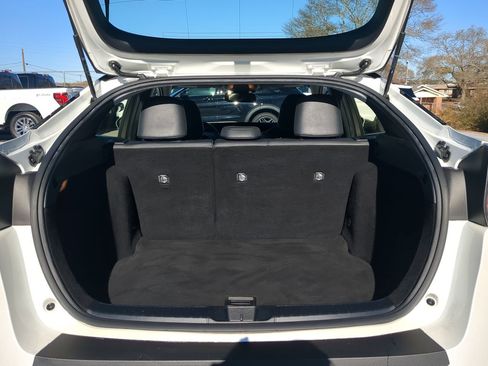 Used 2017 Toyota Prius Four Touring image 11