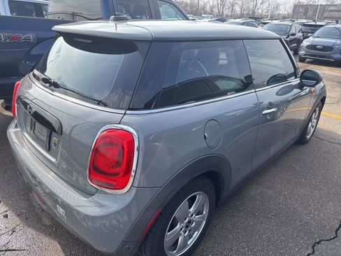 Used 2019 MINI Cooper 2-Door Hardtop image 15