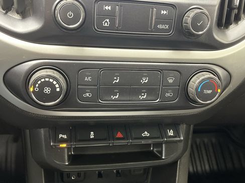 Used 2021 Chevrolet Colorado LT w/ Fleet Safety Package image 19