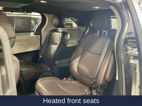 Used 2021 Toyota Sienna Platinum FWD image 10
