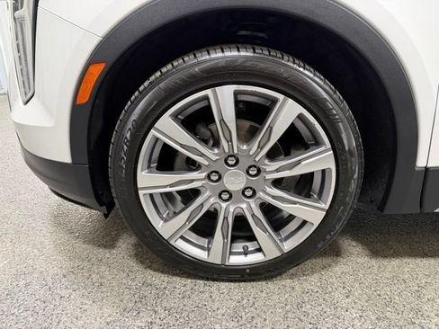 Used 2019 Cadillac XT4 Premium Luxury AWD/4WD image 31