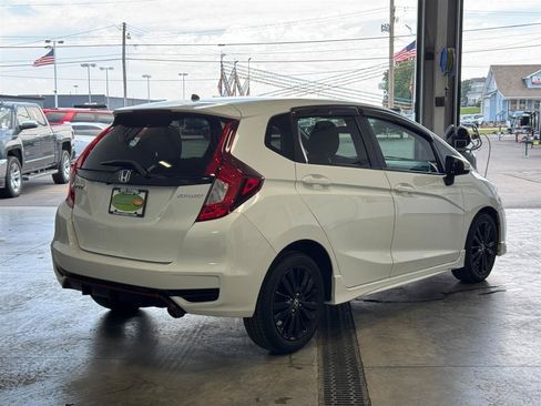 Used 2018 Honda Fit Sport image 3