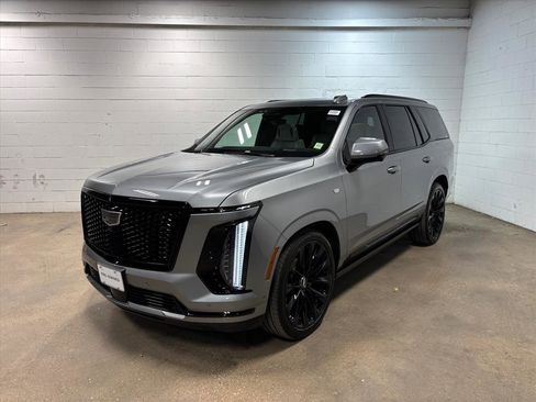 Used 2025 Cadillac Escalade Sport Platinum w/ LPO, ONYX Package image 1