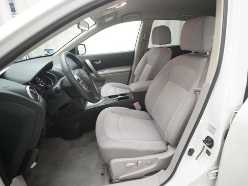 Used 2012 Nissan Rogue SV image 7