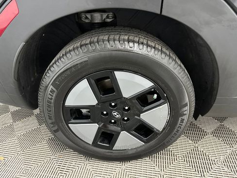 Used 2026 Hyundai Santa Fe SE FWD image 17