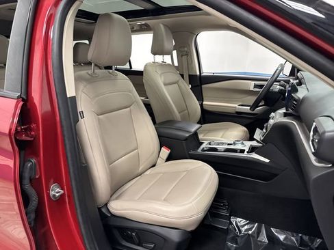 Used 2023 Ford Explorer XLT w/ Equipment Group 202A image 30