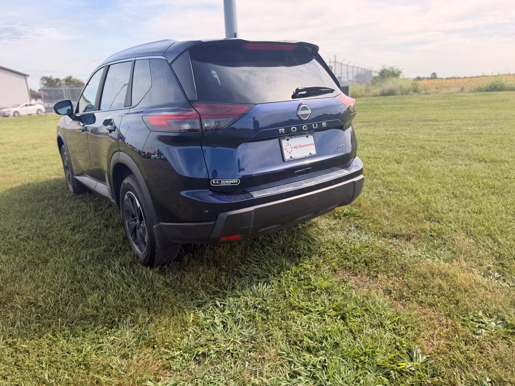 Certified 2026 Nissan Rogue SV w/ SV Premium Package AWD/4WD image 7