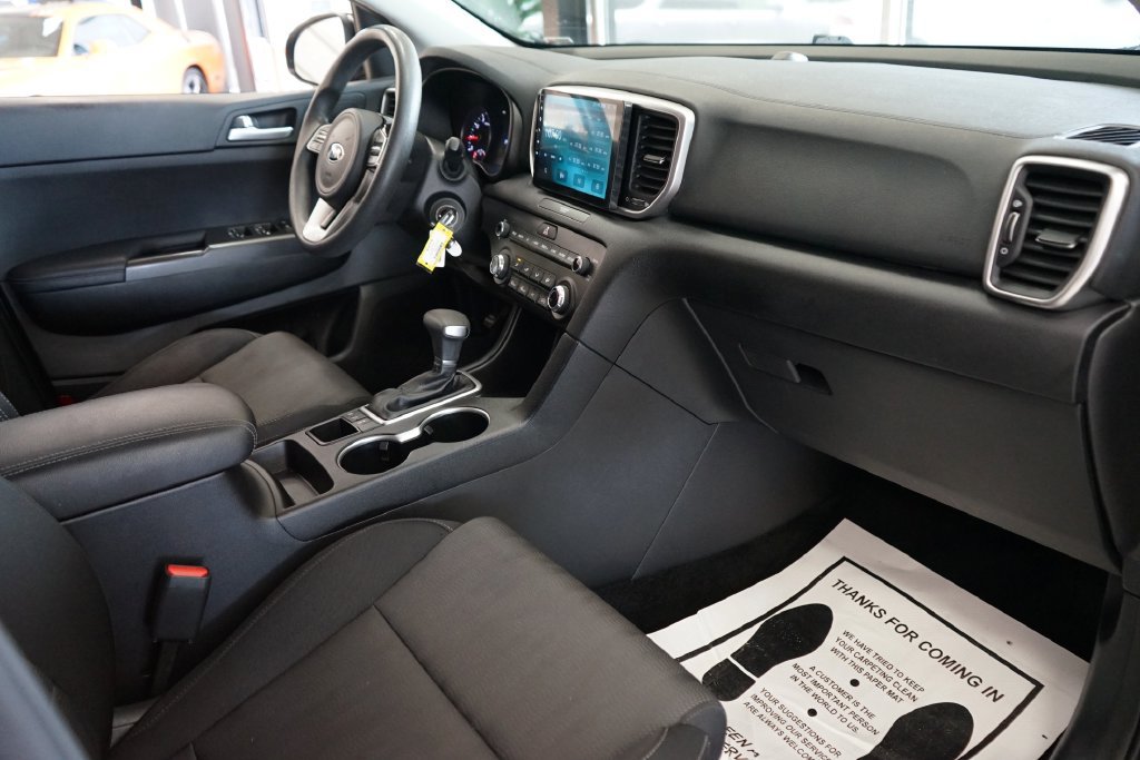 Used 2020 Kia Sportage LX AWD/4WD image 40