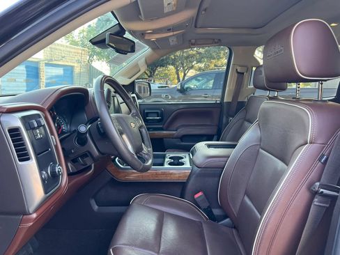 Used 2018 Chevrolet Silverado 1500 High Country RWD image 8