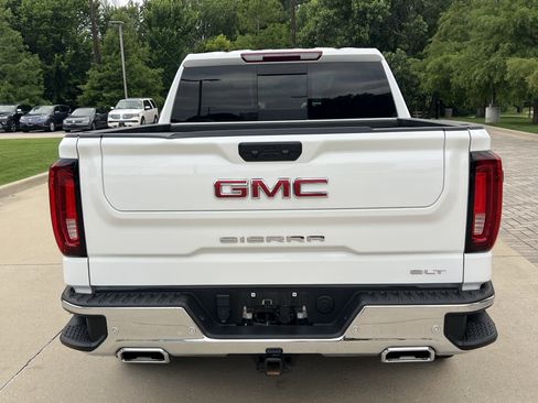 Used 2024 GMC Sierra 1500 SLT w/ SLT Premium Plus Package AWD/4WD image 9