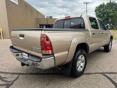 Used 2006 Toyota Tacoma PreRunner RWD image 9