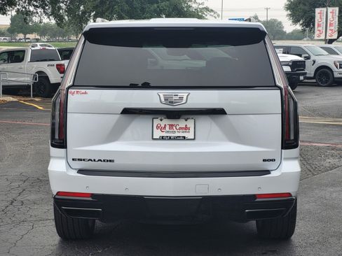 Used 2026 Cadillac Escalade Platinum Sport w/ LPO, ONYX Package AWD/4WD image 5