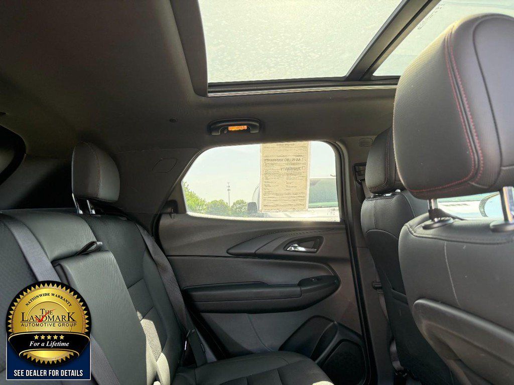 Used 2021 Chevrolet TrailBlazer RS w/ Sun and Liftgate Package AWD/4WD image 14