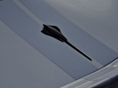 Used 2023 Chevrolet Corvette Stingray Premium Cpe w/ Z51 Performance Package image 29