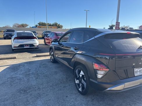 Used 2024 Hyundai Kona Limited image 5