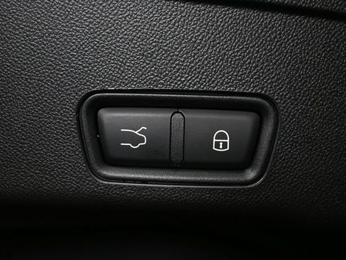 Used 2023 Maserati Grecale Modena AWD/4WD image 29