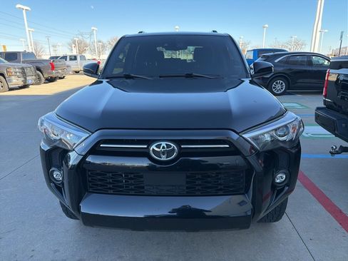 Used 2021 Toyota 4Runner SR5 image 2