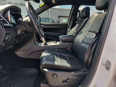 Used 2019 Jeep Grand Cherokee High Altitude AWD/4WD image 17