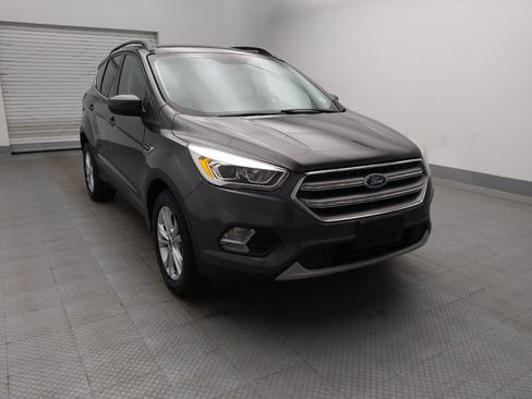 Used 2017 Ford Escape SE w/ Equipment Group 201A AWD/4WD image 14