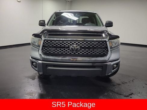 Used 2019 Toyota Tundra SR5 w/ SR5 Upgrade Package AWD/4WD image 2