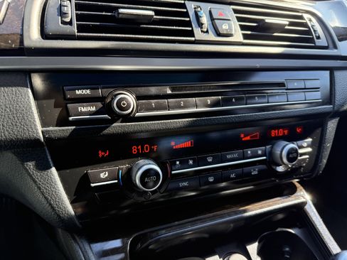 Used 2015 BMW 528i Sedan image 37