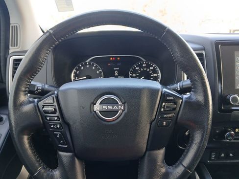 Used 2023 Nissan Frontier SV w/ SV Convenience Package image 14