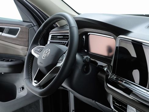 New 2026 Volkswagen Atlas SEL AWD/4WD image 35