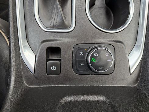 Used 2022 Chevrolet Traverse Premier w/ LPO, Floor Liner Package AWD/4WD image 18