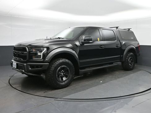 Used 2018 Ford F150 Raptor w/ Equipment Group 802A Luxury image 3