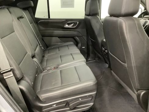 Used 2022 Chevrolet Tahoe Z71 w/ Z71 Off-Road Package AWD/4WD image 35
