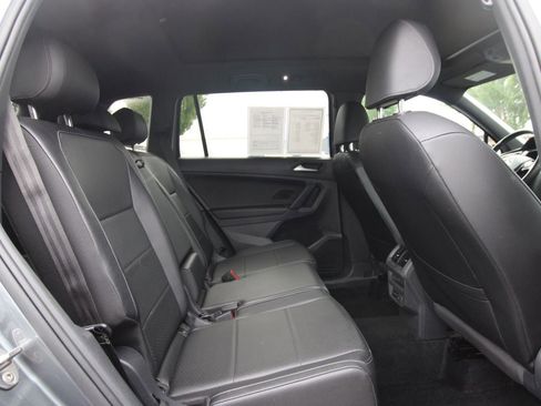 Used 2019 Volkswagen Tiguan SEL Premium R-Line AWD/4WD image 23