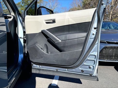 Certified 2024 Toyota Corolla Cross L image 21