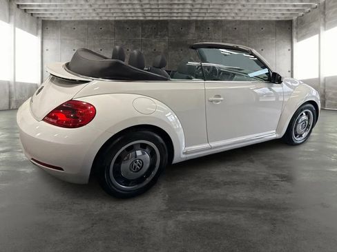 Used 2016 Volkswagen Beetle 1.8T S image 2