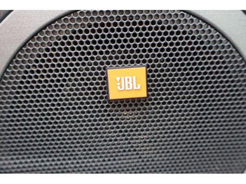 Used 2010 Toyota RAV4 Limited image 11