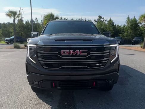 Used 2023 GMC Sierra 1500 AT4 w/ AT4 Premium Package AWD/4WD image 3