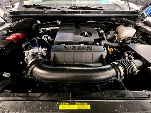 Used 2025 Nissan Frontier SV image 30