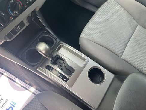 Used 2014 Toyota Tacoma PreRunner w/ SR5 Package image 26