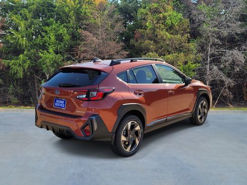 Used 2025 Subaru Crosstrek 2.5i Limited w/ Crosstrek Mirror Package image 16