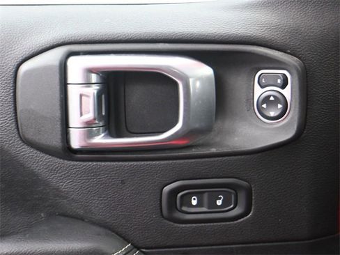 Used 2020 Jeep Gladiator Overland w/ Safety Group image 11